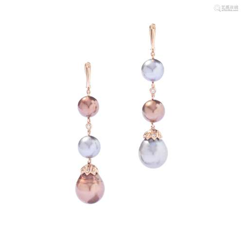 Boucles d'oreilles en or rose 18 ct, chacune ornée de trois ...