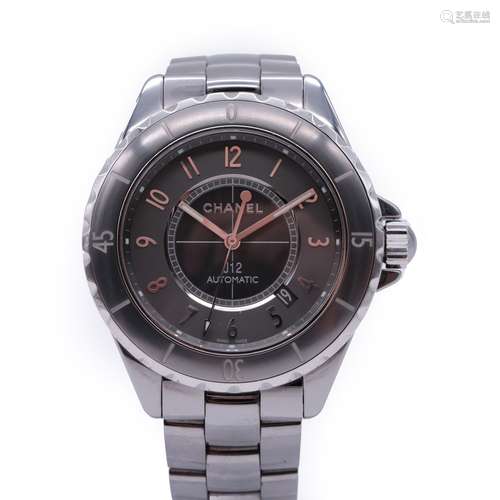 Montre Chanel, J12 Grey Ceramic