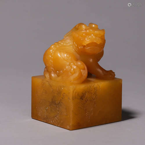 A Beast Carved Tian Huang Stone Seal