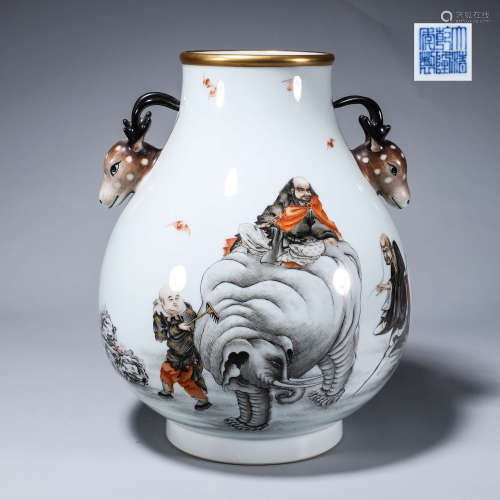 A White Base Drawing Elephant With Deer Porcelain Vase