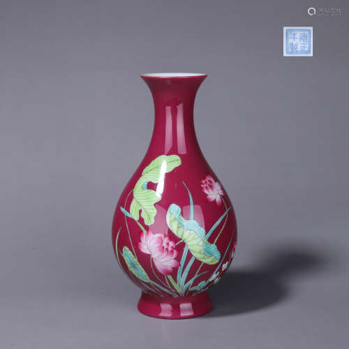 A Famille Rose Red Base Lotus Flower Pattern Porcelain Vase