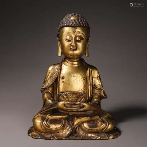 A Gilt Bronze Sakyamuni Figure Statue