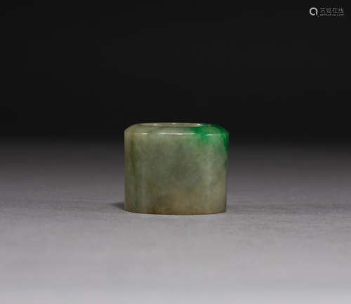 Chinese jade ring of qing Dynasty