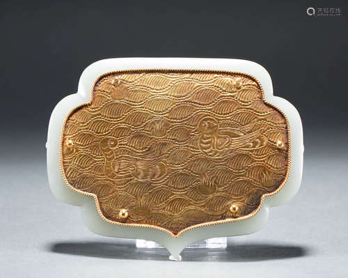 Chinese hetian jade gold-encased compact of qing Dynasty