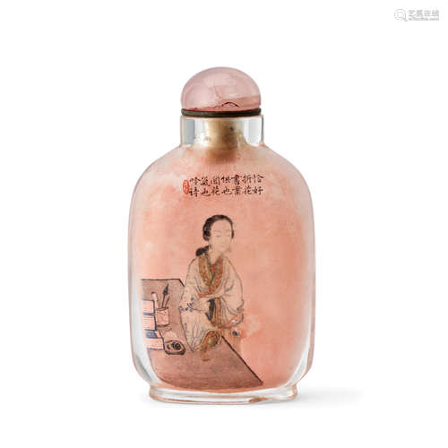 AN INSIDE-PAINTED GLASS SNUFF BOTTLE