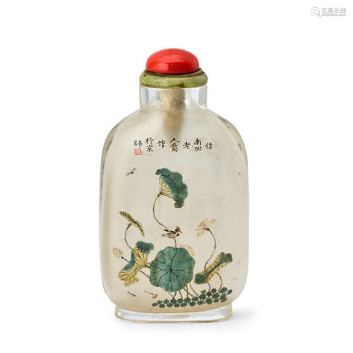 AN INSIDE-PAINTED GLASS SNUFF BOTTLE