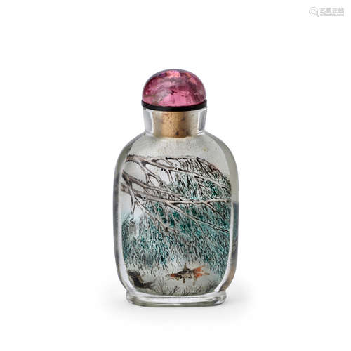 A MINIATURE INSIDE-PAINTED GLASS SNUFF BOTTLE