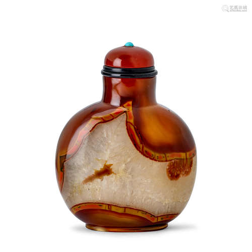 A LARGE AND UNUSUAL CHALCEDONY SNUFF BOTTLE