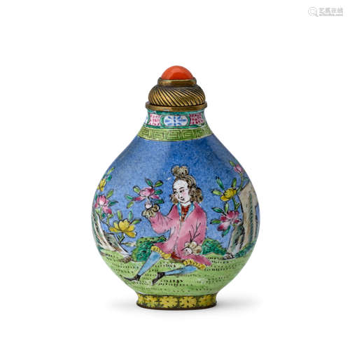 A GUANGZHOU (CANTON) ENAMEL SNUFF BOTTLE