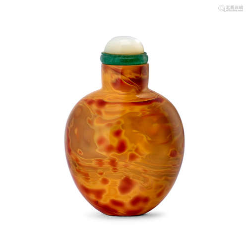 A REALGAR GLASS SNUFF BOTTLE