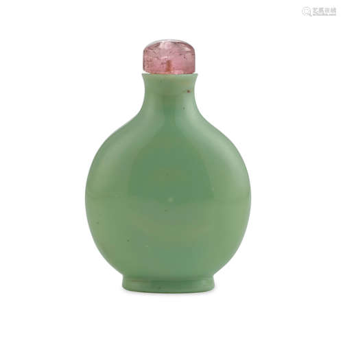 A pale opaque green glass snuff bottle