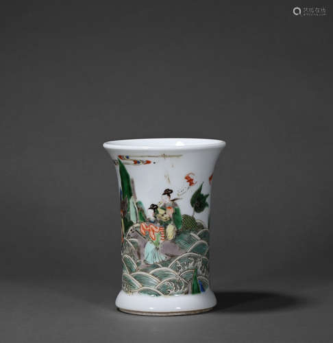 A Wu cai 'figure' vase