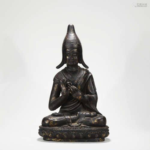 A bronze buddha