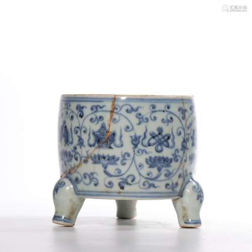 A blue and white 'floral' censer