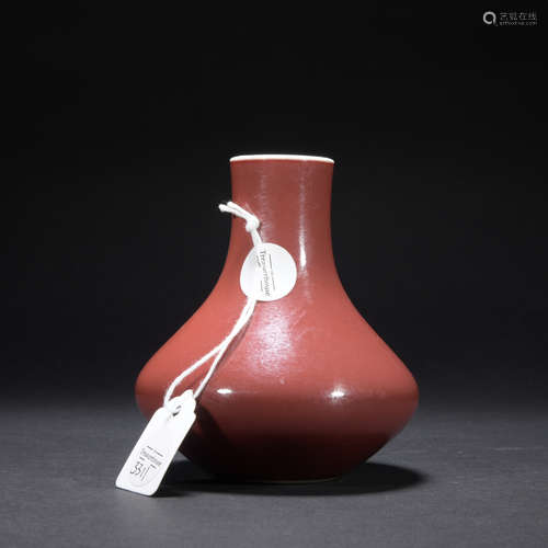 A peachbloom-glazed vase