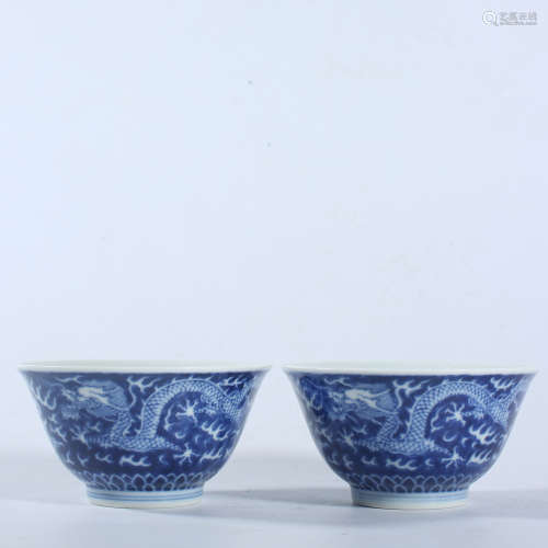 Qing Xianfeng Blue and White Dragon Bowl