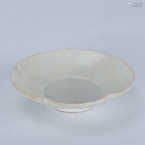 Northern Song Dynasty Celadon and White Glazed Flower Mouth ...