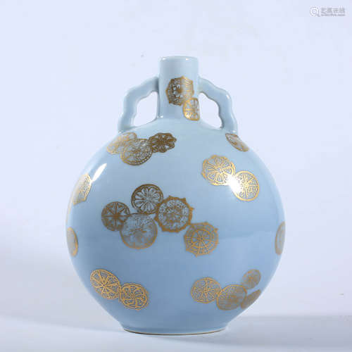 A blue-glazed gold embracing moon vase in Qianlong period, Q...