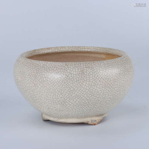 Late Qing Dynasty Zhangzhou Kiln Ge-glazed Three-legged Furn...