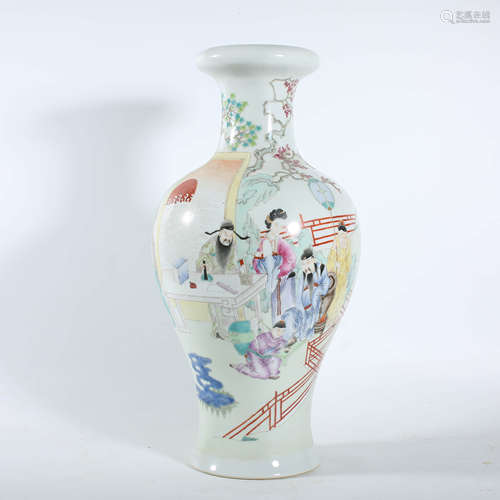 Qing Daoguang Pastel Bottle