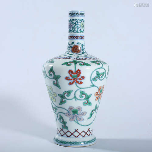 Qing Dynasty Yongzheng bucket color bottle