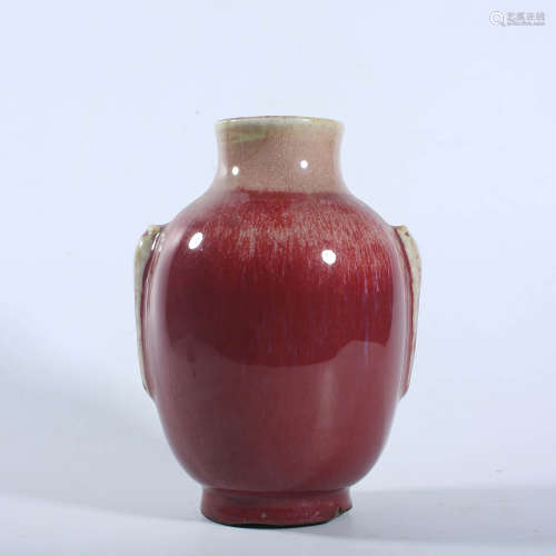 Red-glazed vase in the mid-Qing kiln