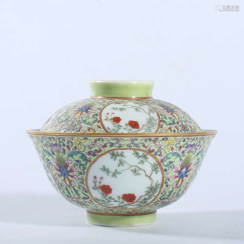 Qing Daoguang Pastel Flower Cover Bowl