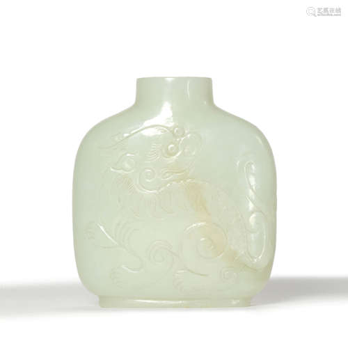 A Carved White Jade Snuff Bottle