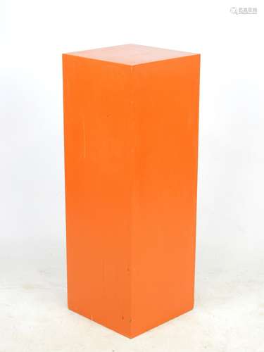 GAINE de section carrée en bois peint orange. 100 x 35 x 35 ...