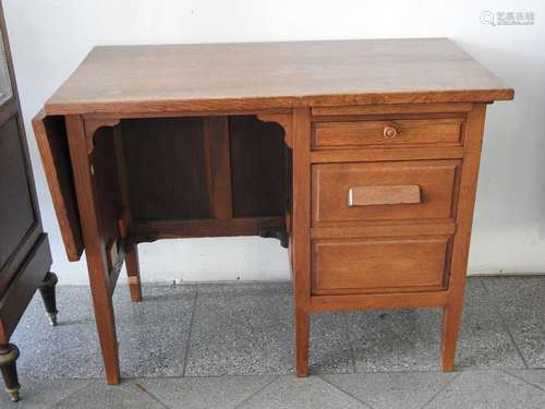 BUREAU D'ECOLIER en chêne et placage de chêne à caissons ouv...