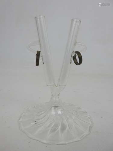 BAGUIER en verre. Haut : 12cm