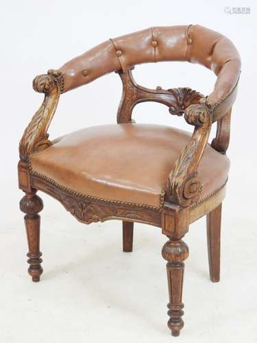 FAUTEUIL DE BUREAU en chêne mouluré et sculpté recouvert de ...