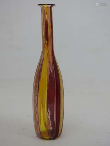 MURANO : Vase soliflore en verre a bande accolées. Haut : 31...