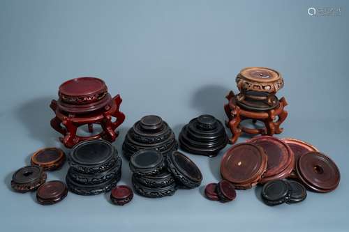 A collection of Chinese wooden stands, 19th/20th C.