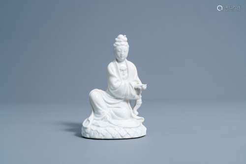 A Chinese blanc de Chine figure of Guanyin, 20th C.
