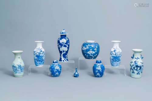 A varied collection of Chinese blue and white porcelain, 19t...