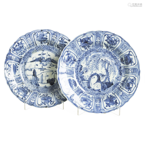 Two Chinese blue porcelain plates, Ming