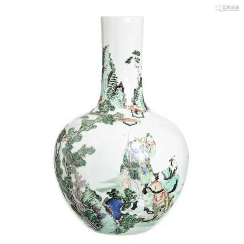 'Warriors' vase in Chinese porcelain