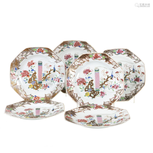 Six octagonal Chinese porcelain scroll plates,