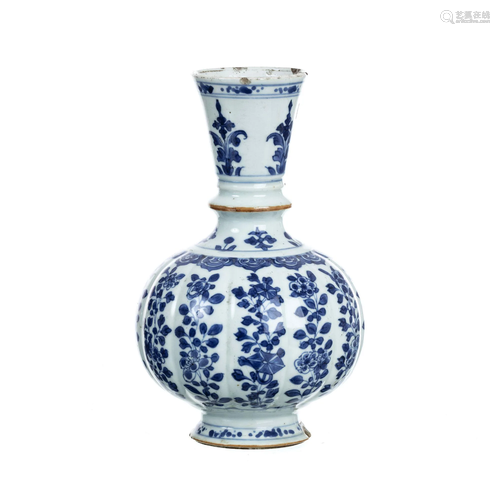 Chinese porcelain islamic market vase, Kangxi