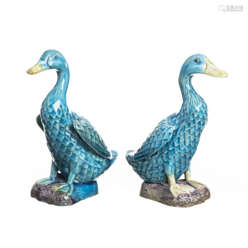 Chinese porcelain pair of ducks