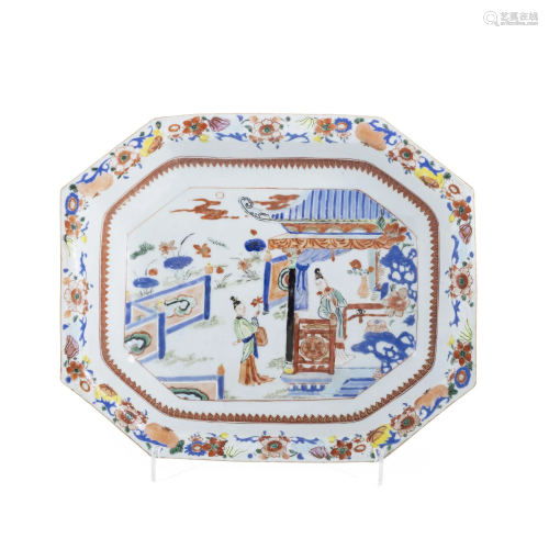 Deep platter in Chinese porcelain, Kangxi