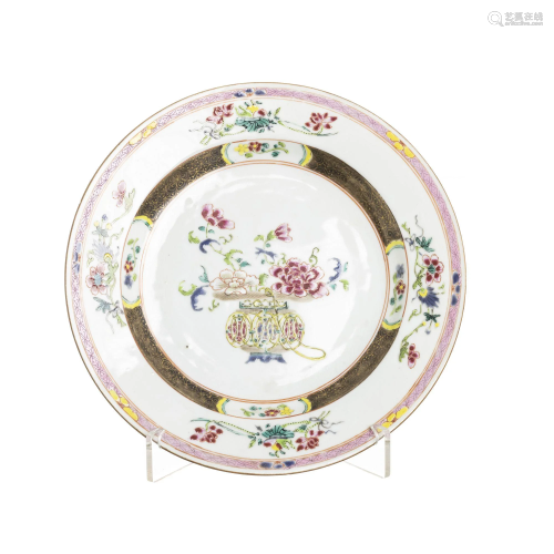 Chinese porcelain 'Flower vase' plate, Yongzheng