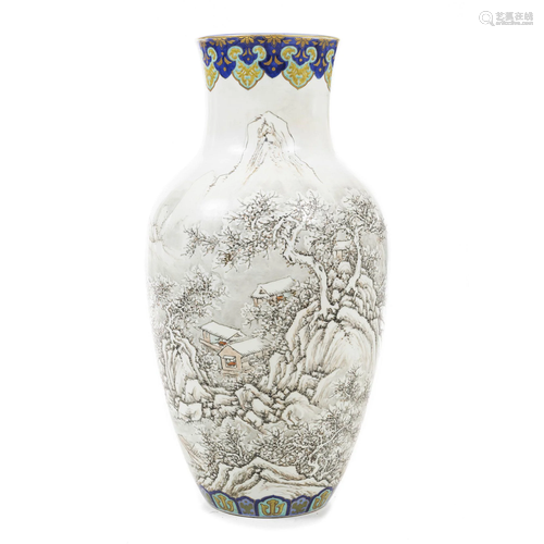 Large Japanese porcelain vase