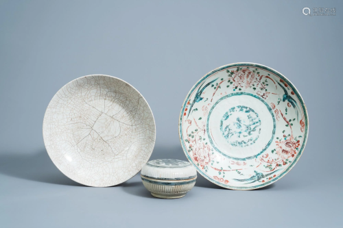 Two various Chinese Swatow chargers and a blue and