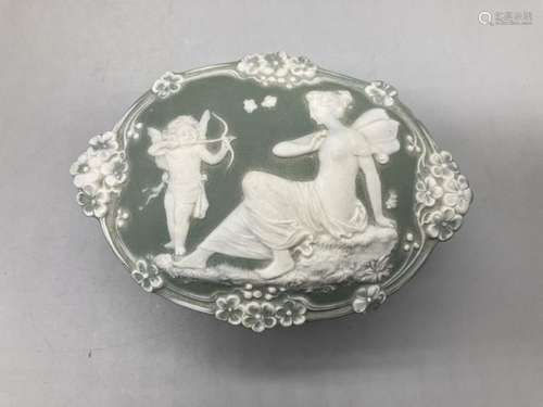 Dans le goût de Wedgwood, coffret en biscuit de deux tons à ...