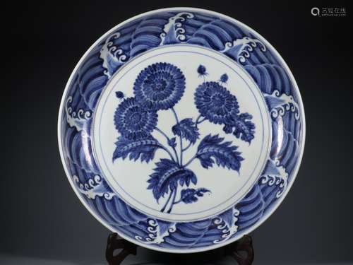 chinese blue and white porcelain dish