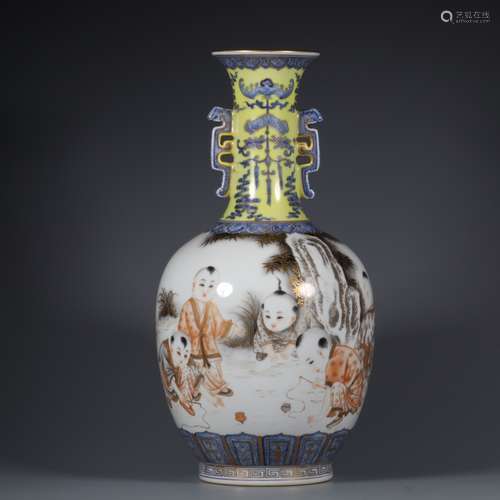 chinese famille rose porcelain vase