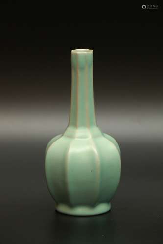 chinese ru kiln porcelain vase