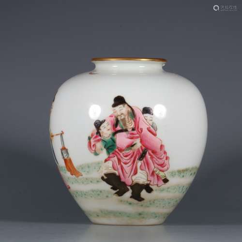 chinese famille rose porcelain jar